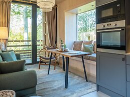 Romantic Forest Hideaway
