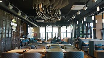 Energy Hills Resort