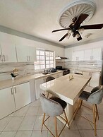 Hotel Zone Beach Villa