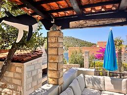 Holiday house Mia