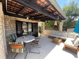 Holiday house Mia