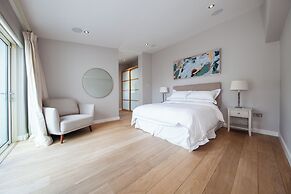 Dublin Retreat Sleeps 6 With Parking