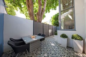 Dublin Retreat Sleeps 6 With Parking