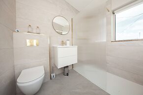 Dublin Retreat Sleeps 6 With Parking