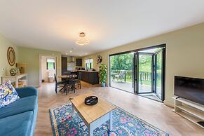 Secret Waterside Lodges in Worcestershire