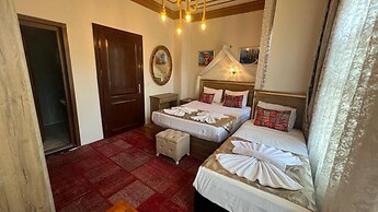 April Story Apart Hotel