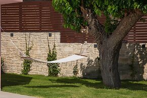 Divine Crete