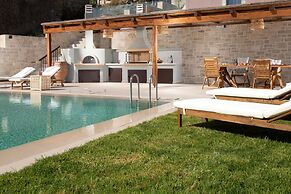 Divine Crete