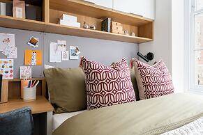 48 Park Street