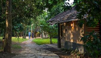 Klov Resort & Spa