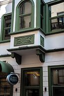 Grand Rafinn Hotel