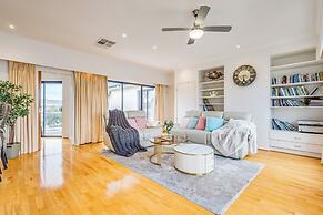 StayAU 6BR Deluxe Lakeview Point Cook