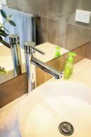 StayAU 6BR Deluxe Lakeview Point Cook