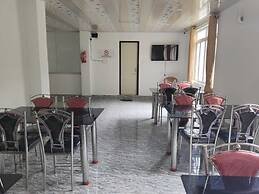 Hotel East Inn