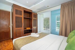 Hillside Seaview Residence