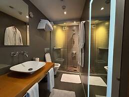 Candy Suite Home