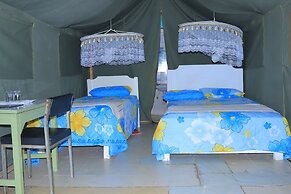 Rhino Tourist Camp