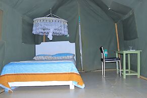 Rhino Tourist Camp