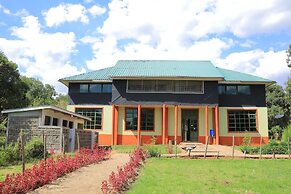 Rhino Tourist Camp