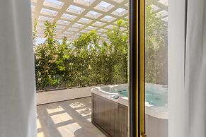 Dome Hotel