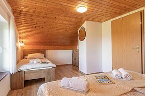 Holiday House Vilana With Jacuzzi