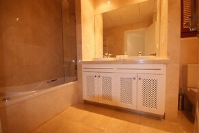 Majestic Golf Course Views, Cleopatra Villa 1000