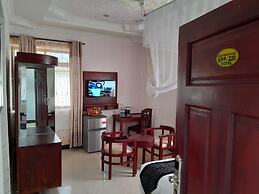 KIBO PEAK PALACE HOTEL