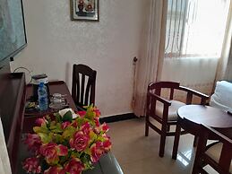 KIBO PEAK PALACE HOTEL