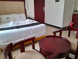 KIBO PEAK PALACE HOTEL