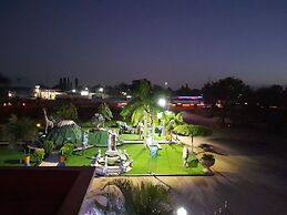 KIBO PEAK PALACE HOTEL