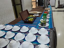 KIBO PEAK PALACE HOTEL