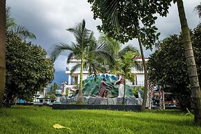KIBO PEAK PALACE HOTEL