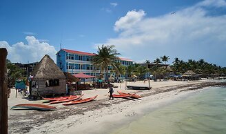 El Faro Beach Front by ÓOL Hotels