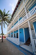 El Faro Beach Front by ÓOL Hotels