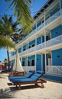 El Faro Beach Front by ÓOL Hotels