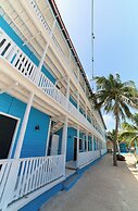 El Faro Beach Front by ÓOL Hotels