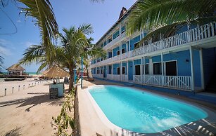El Faro Beach Front by ÓOL Hotels