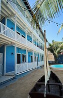 El Faro Beach Front by ÓOL Hotels