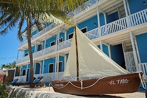 El Faro Beach Front by ÓOL Hotels