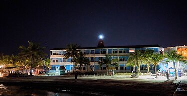 El Faro Beach Front by ÓOL Hotels