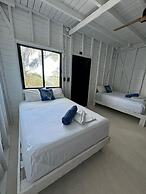 El Faro Beach Front by ÓOL Hotels