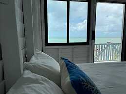 El Faro Beach Front by ÓOL Hotels