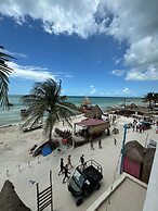 El Faro Beach Front by ÓOL Hotels