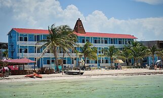 El Faro Beach Front by ÓOL Hotels
