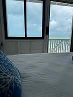 El Faro Beach Front by ÓOL Hotels