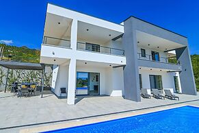Villa Iganto in Poljane