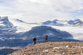 The Lodge at Bow Lake