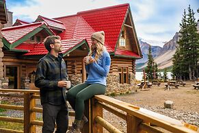 The Lodge at Bow Lake