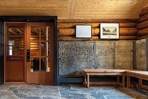 The Lodge at Bow Lake