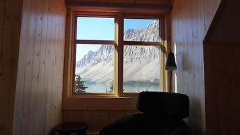 The Lodge at Bow Lake